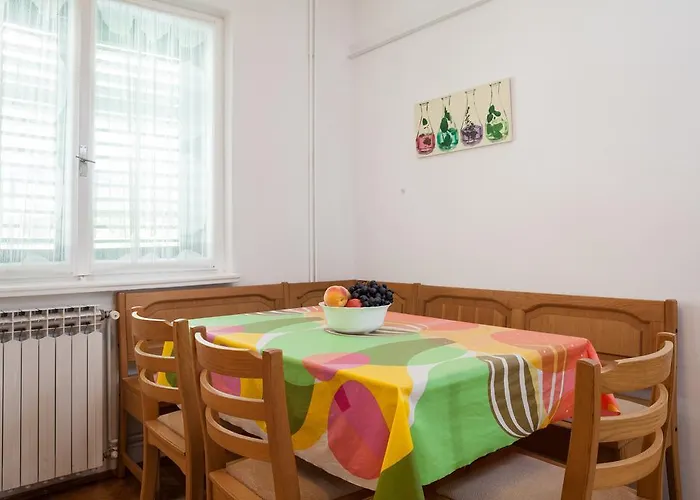 Nevia Apartman Makarska